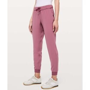 Lululemon On The Fly Jogger Pants Pink Misty Merlot Women's Size 6 Travel